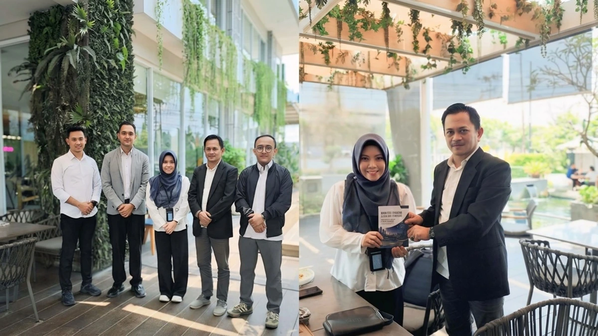Pertemuan PLN Kaltimtara dan LPKSM Borneo Kalimantan dalam program edukasi literasi digital UMKM dan penyerahan buku kedaulatan digital.